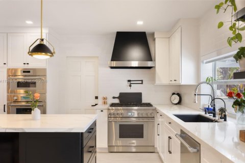 Casa en venta en Palmetto Bay, Florida, 4 dormitorios, 181.44 m2 № 2056573 - foto 15