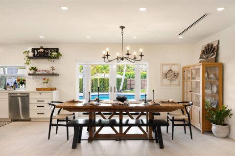 Casa en venta en Palmetto Bay, Florida, 4 dormitorios, 181.44 m2 № 2056573 - foto 10