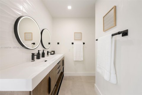Casa en venta en Palmetto Bay, Florida, 4 dormitorios, 181.44 m2 № 2056573 - foto 23