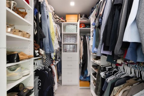 Casa en venta en Palmetto Bay, Florida, 4 dormitorios, 181.44 m2 № 2056573 - foto 19