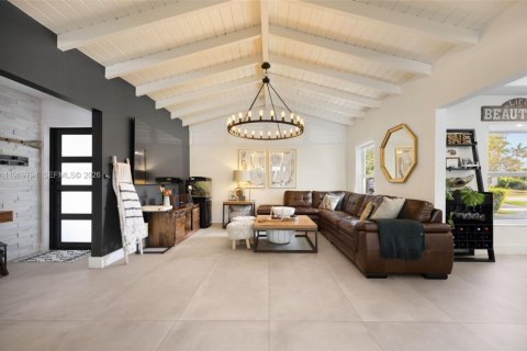 Casa en venta en Palmetto Bay, Florida, 4 dormitorios, 181.44 m2 № 2056573 - foto 5