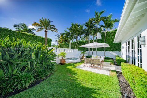 Casa en venta en Miami Beach, Florida, 4 dormitorios, 358.32 m2 № 1949947 - foto 4