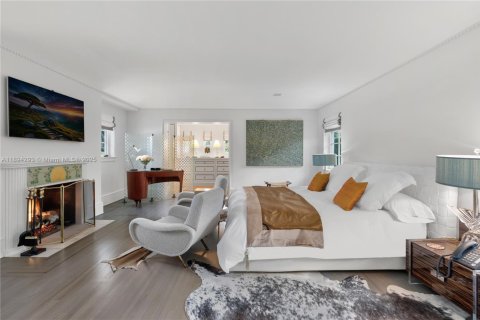 Casa en venta en Miami Beach, Florida, 4 dormitorios, 358.32 m2 № 1949947 - foto 29