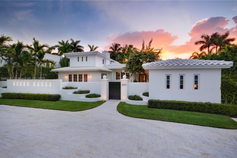 Casa en venta en Miami Beach, Florida, 4 dormitorios, 358.32 m2 № 1949947 - foto 3