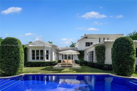 Casa en venta en Miami Beach, Florida, 4 dormitorios, 358.32 m2 № 1949947 - foto 25