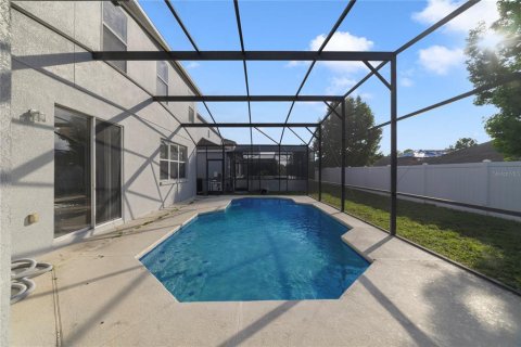 House in Kissimmee, Florida 5 bedrooms, 321.44 sq.m. № 1880866 - photo 22