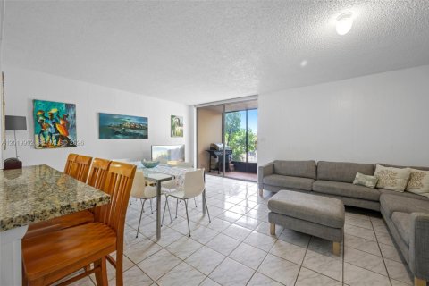 Adosado en alquiler en Hallandale Beach, Florida, 3 dormitorios, 162.58 m2 № 2085993 - foto 5