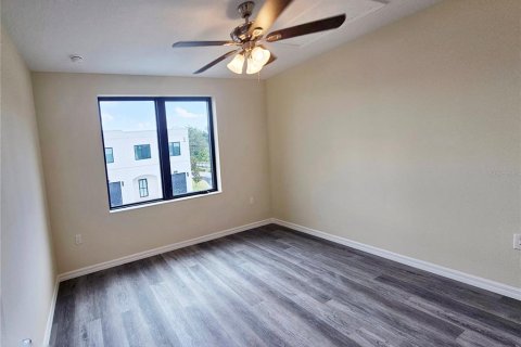 Touwnhouse à vendre à Tampa, Floride: 3 chambres, 178.19 m2 № 2132448 - photo 8