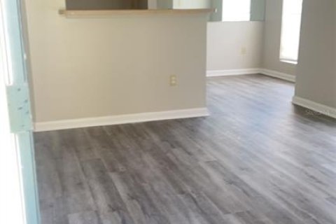 Condo in Tampa, Florida, 1 bedroom  № 1810747 - photo 8