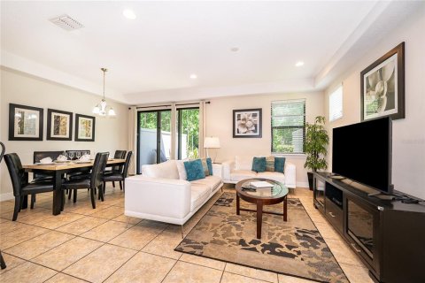 Adosado en venta en Davenport, Florida, 4 dormitorios, 191.38 m2 № 2156959 - foto 12