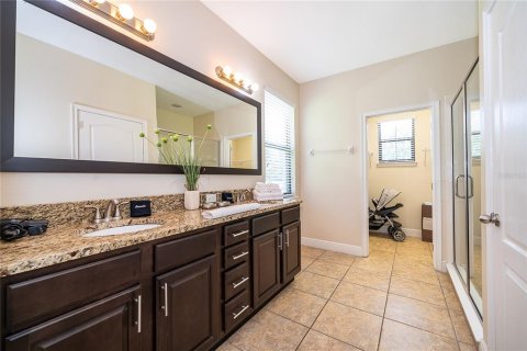 Adosado en venta en Davenport, Florida, 4 dormitorios, 191.38 m2 № 2156959 - foto 23
