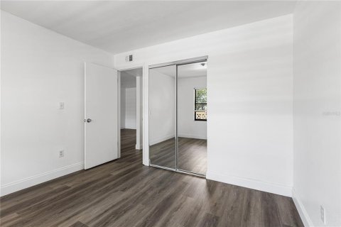 Купить кондоминиум в Сент-Питерсберг, Флорида 5 комнат, 96.15м2, № 2097550 - фото 10