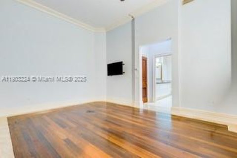 Купить кондоминиум в Корал-Гейблс, Флорида 1 спальня, 103.77м2, № 1954724 - фото 16