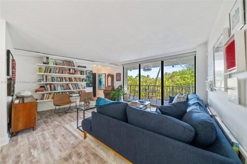 Copropriété à louer à Miami, Floride: 1 chambre, 85.01 m2 № 1952327 - photo 4