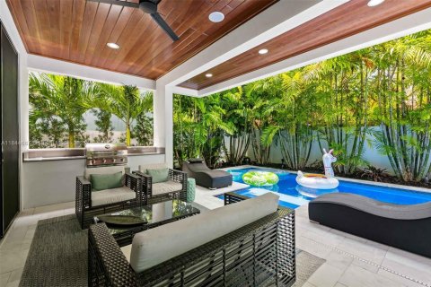 House in Fort Lauderdale, Florida 4 bedrooms, 282.33 sq.m. № 1839755 - photo 6