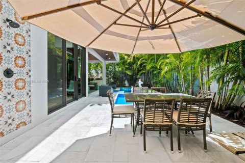House in Fort Lauderdale, Florida 4 bedrooms, 282.33 sq.m. № 1839755 - photo 19