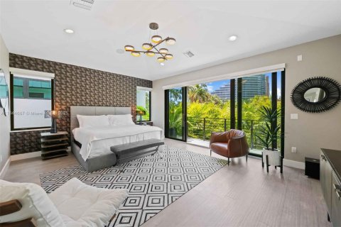 House in Fort Lauderdale, Florida 4 bedrooms, 282.33 sq.m. № 1839755 - photo 5