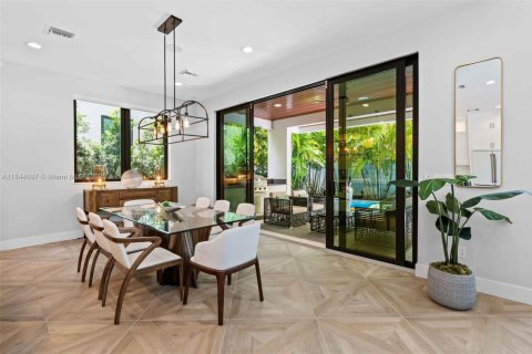 House in Fort Lauderdale, Florida 4 bedrooms, 282.33 sq.m. № 1839755 - photo 4