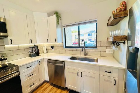 Condominio en venta en Orlando, Florida, 3 dormitorios, 123.84 m2 № 1520047 - foto 10