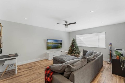 Condominio en venta en Orlando, Florida, 3 dormitorios, 123.84 m2 № 1520047 - foto 5
