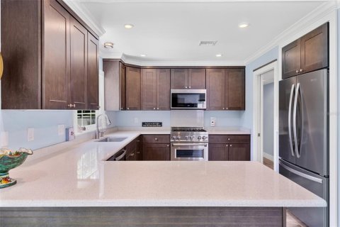 House in Vero Beach, Florida 4 bedrooms, 231.61 sq.m. № 1846684 - photo 12