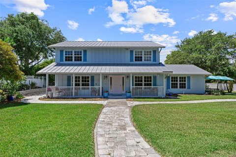 House in Vero Beach, Florida 4 bedrooms, 231.61 sq.m. № 1846684 - photo 1