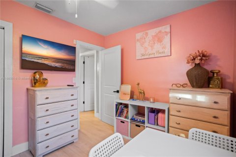 Casa en venta en Hollywood, Florida, 3 dormitorios, 94.02 m2 № 1893397 - foto 21