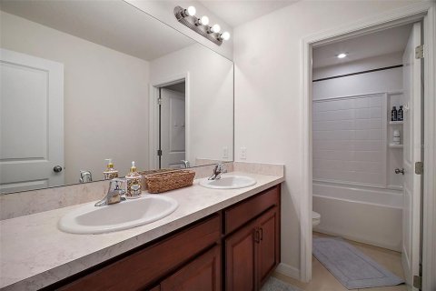Casa en venta en Clermont, Florida, 5 dormitorios, 214.42 m2 № 1853862 - foto 19