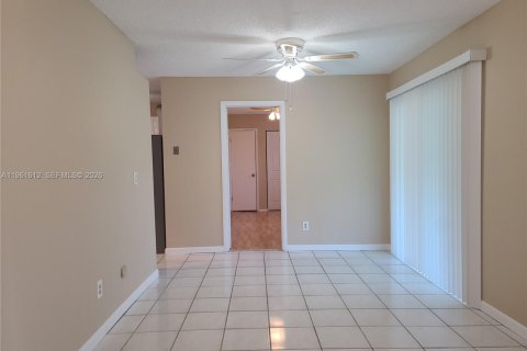 Villa ou maison à louer à Stuart, Floride: 3 chambres, 117.34 m2 № 2024366 - photo 13