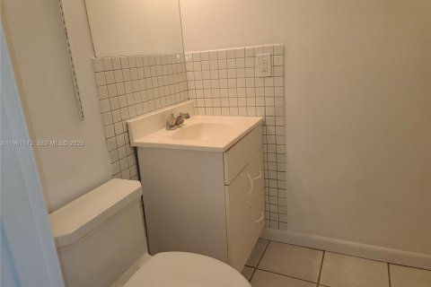 Villa ou maison à louer à Stuart, Floride: 3 chambres, 117.34 m2 № 2024366 - photo 14