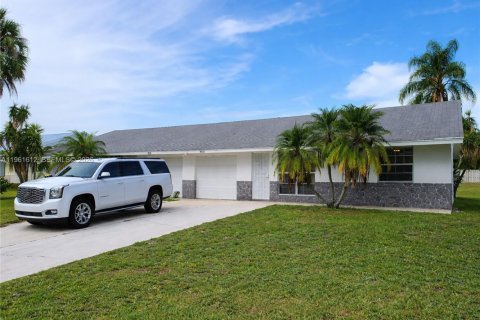 Villa ou maison à Stuart, Floride 3 chambres, 117.34 m2 № 2024366