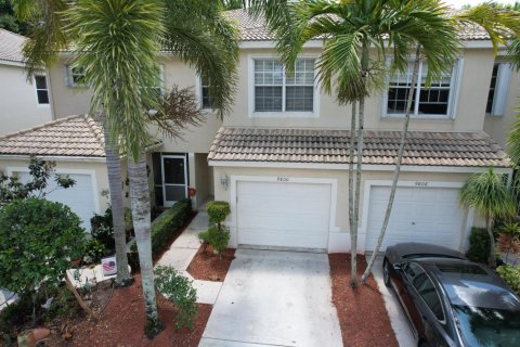 Adosado en venta en Boynton Beach, Florida, 3 dormitorios, 148.09 m2 № 1135450 - foto 1