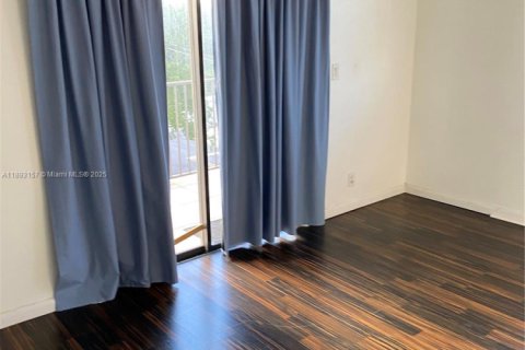 Copropriété à louer à Hallandale Beach, Floride: 1 chambre, 79.34 m2 № 1946780 - photo 8
