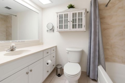 Condominio en venta en Delray Beach, Florida, 2 dormitorios, 94.11 m2 № 1982505 - foto 17