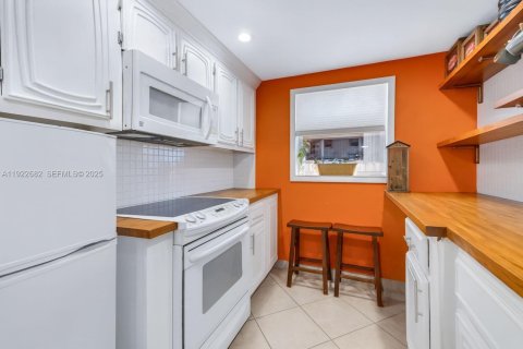 Condominio en venta en Delray Beach, Florida, 2 dormitorios, 94.11 m2 № 1982505 - foto 10