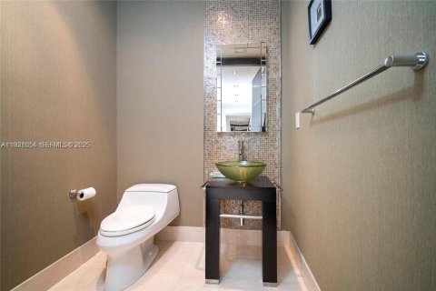 Condominio en venta en Sunny Isles Beach, Florida, 3 dormitorios, 199.09 m2 № 2076830 - foto 6
