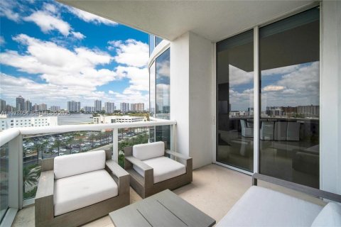 Condominio en venta en Sunny Isles Beach, Florida, 3 dormitorios, 199.09 m2 № 2076830 - foto 23