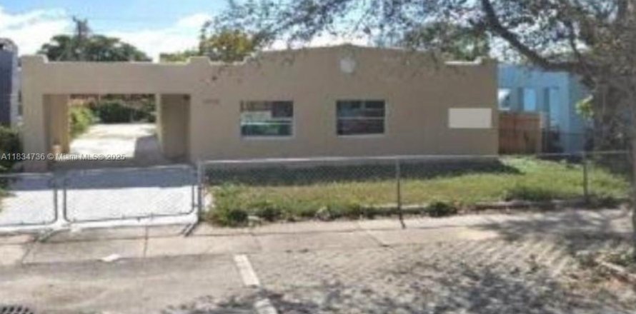 Villa ou maison à Miami, Floride 4 chambres, 128.67 m2 № 1939802