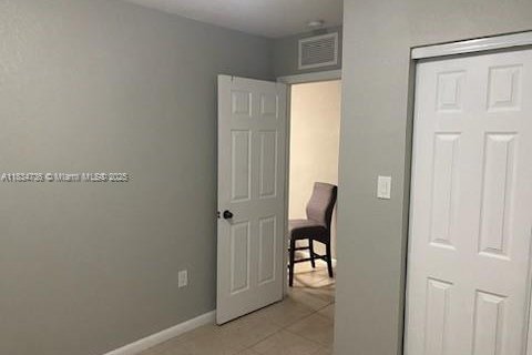 Villa ou maison à vendre à Miami, Floride: 4 chambres, 128.67 m2 № 1939802 - photo 5