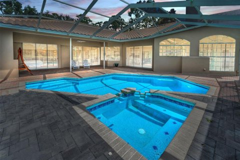 House in Oldsmar, Florida 5 bedrooms, 314.94 sq.m. № 1900575 - photo 3