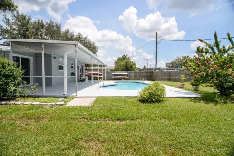 House in Kissimmee, Florida 3 bedrooms, 127.09 sq.m. № 2231234 - photo 18