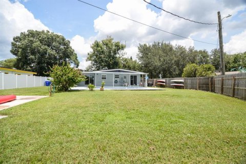 House in Kissimmee, Florida 3 bedrooms, 127.09 sq.m. № 2231234 - photo 16