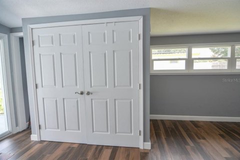 House in Kissimmee, Florida 3 bedrooms, 127.09 sq.m. № 2231234 - photo 11