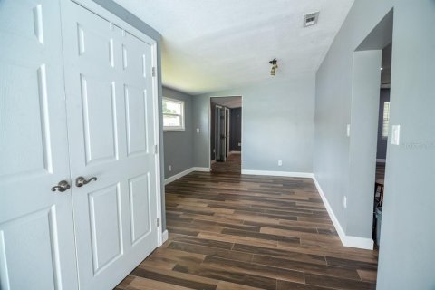 House in Kissimmee, Florida 3 bedrooms, 127.09 sq.m. № 2231234 - photo 12