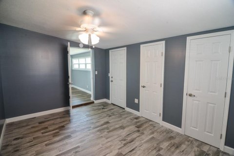 House in Kissimmee, Florida 3 bedrooms, 127.09 sq.m. № 2231234 - photo 8