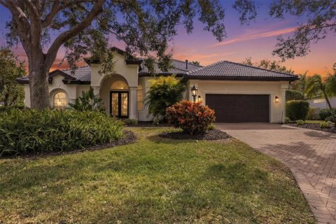 Casa en University Park, Florida 4 dormitorios, 287.35 m2 № 2116094