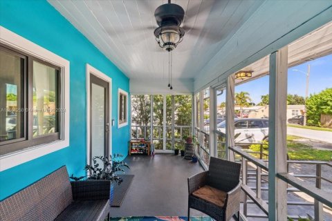 Villa ou maison à vendre à Hollywood, Floride: 3 chambres, 98.85 m2 № 1983461 - photo 5