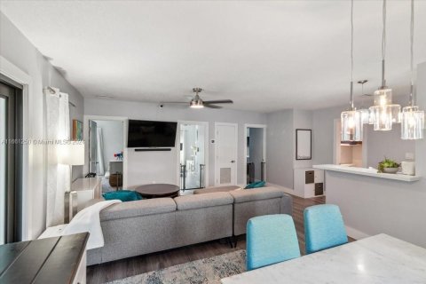 Villa ou maison à vendre à Hollywood, Floride: 3 chambres, 98.85 m2 № 1983461 - photo 8