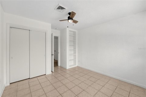 Villa ou maison à vendre à Winter Haven, Floride: 5 chambres, 195.47 m2 № 2407018 - photo 12