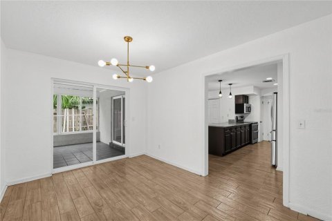 Villa ou maison à vendre à Winter Haven, Floride: 5 chambres, 195.47 m2 № 2407018 - photo 4